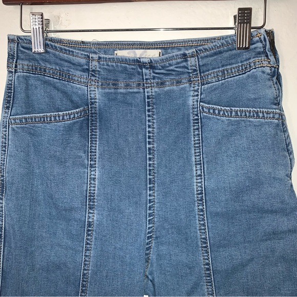 We The Free Know Me Better Flare Boho Bellbottom Blue Jeans Size 26 - Picture 4 of 9